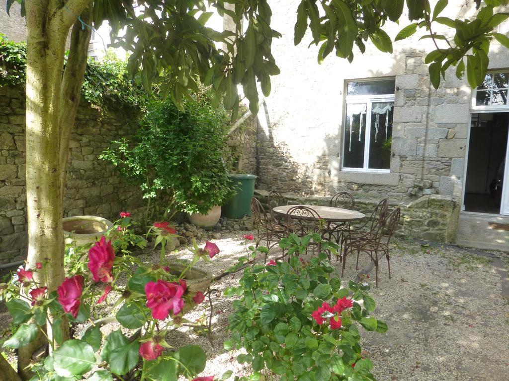 Appartement Des Remparts Динан Екстериор снимка