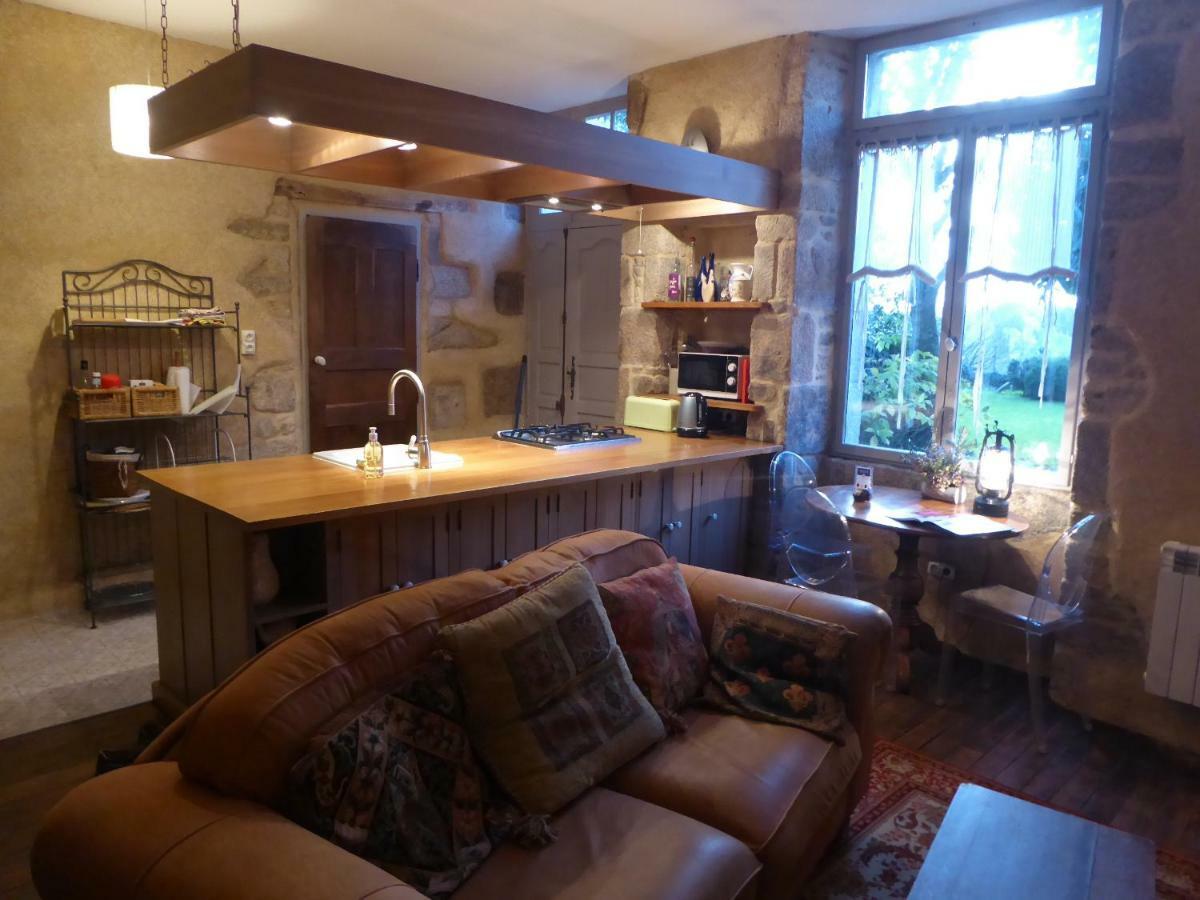 Appartement Des Remparts Динан Екстериор снимка