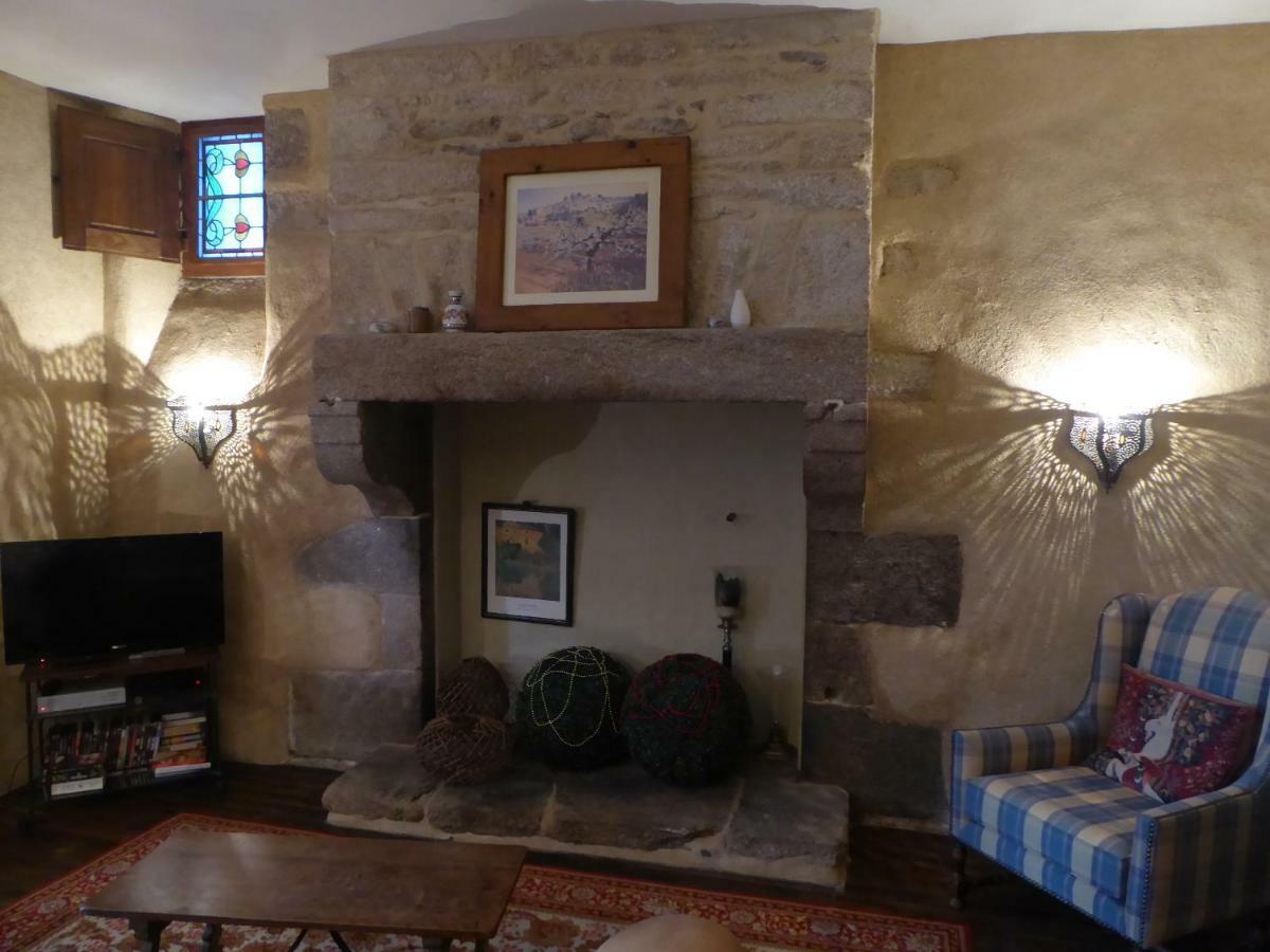 Appartement Des Remparts Динан Екстериор снимка
